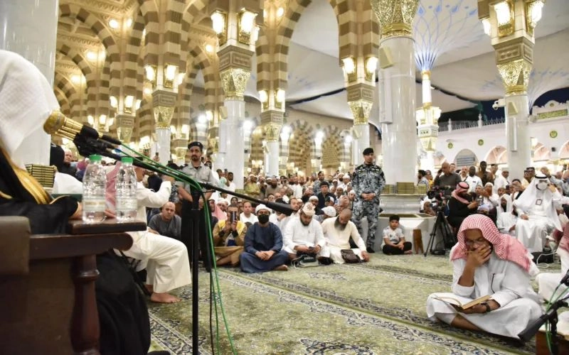 Syekh Al Sudais Serukan Peziarah untuk Menjaga Kesucian Masjid Nabawi